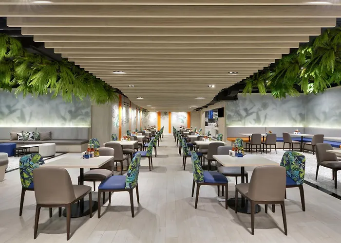Hotell Express Sukhumvit 11 By Ihg Bangkok