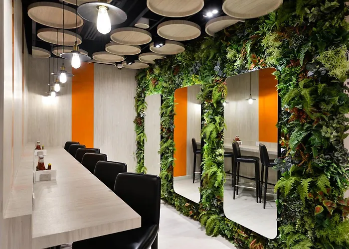 Express Sukhumvit 11 By Ihg Hotell
