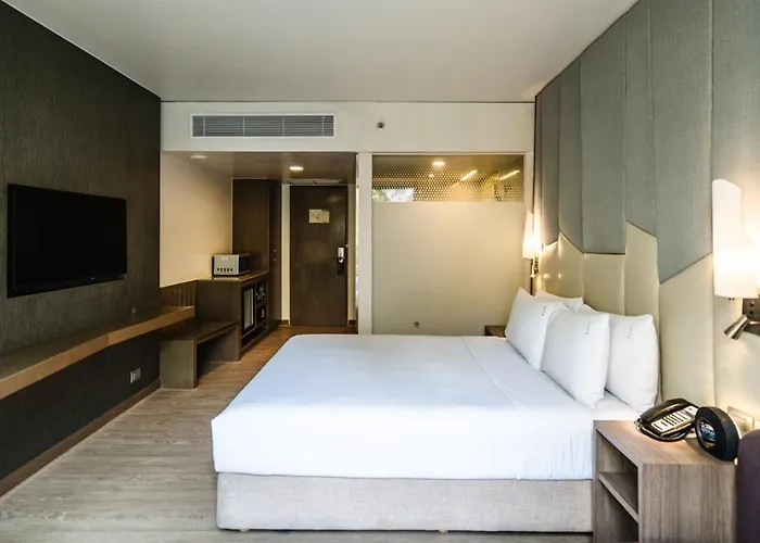 Express Sukhumvit 11 By Ihg Bangkok