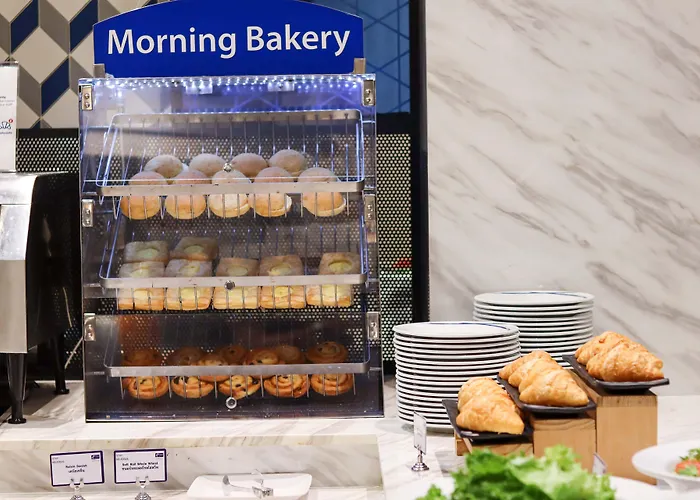 Hotell Express Sukhumvit 11 By Ihg Bangkok