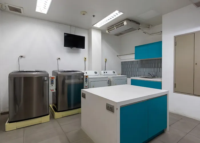 Hotel Express Sukhumvit 11 By Ihg