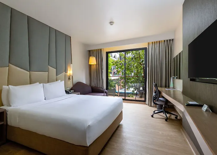 Express Sukhumvit 11 By Ihg 4*
